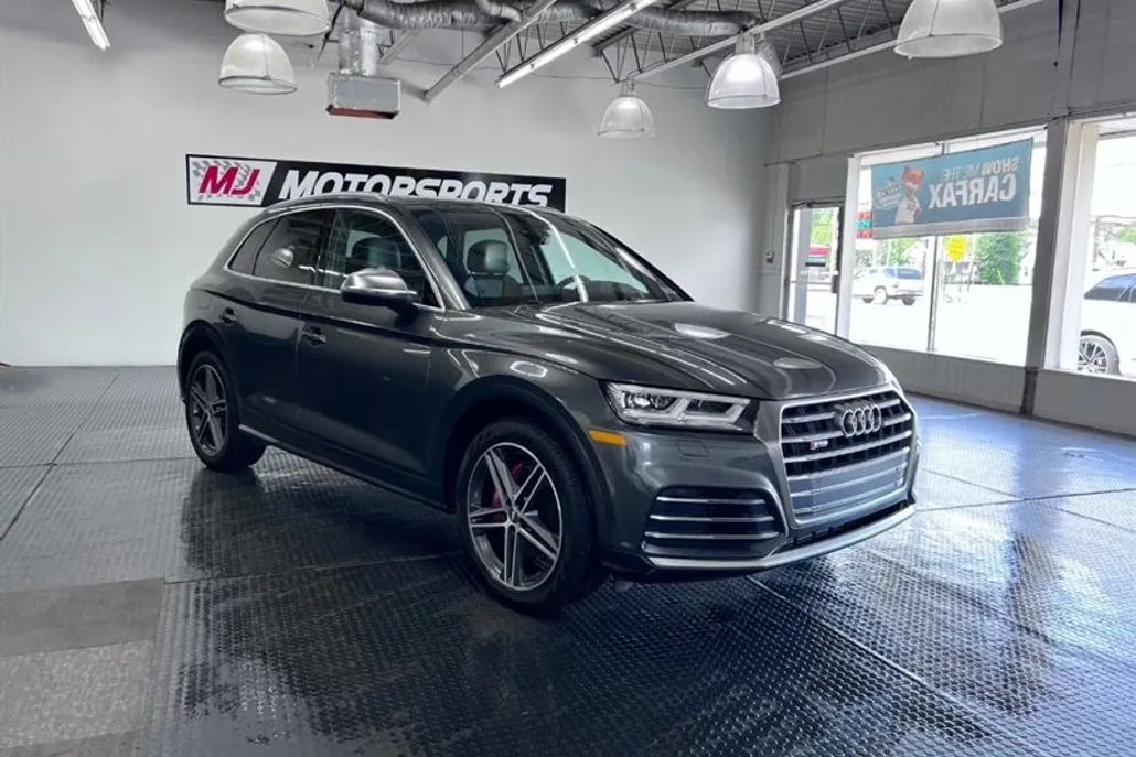 2019 Audi SQ5 Premium Plus photo 1