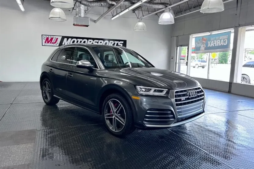 2019 Audi SQ5 Premium Plus photo 1