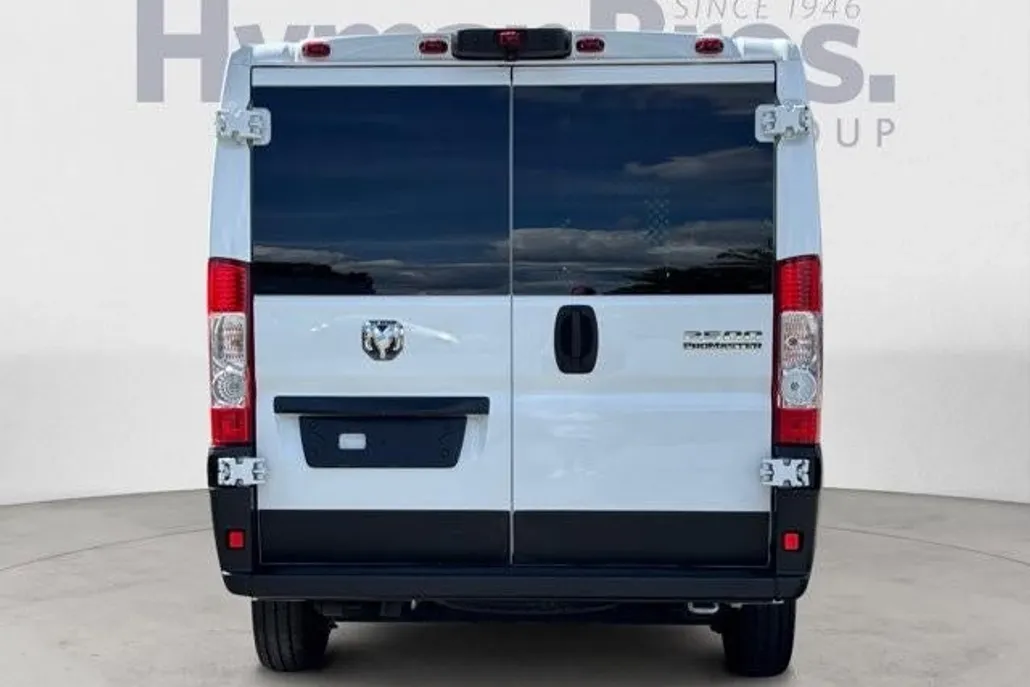 2023 Ram ProMaster 2500 photo 1