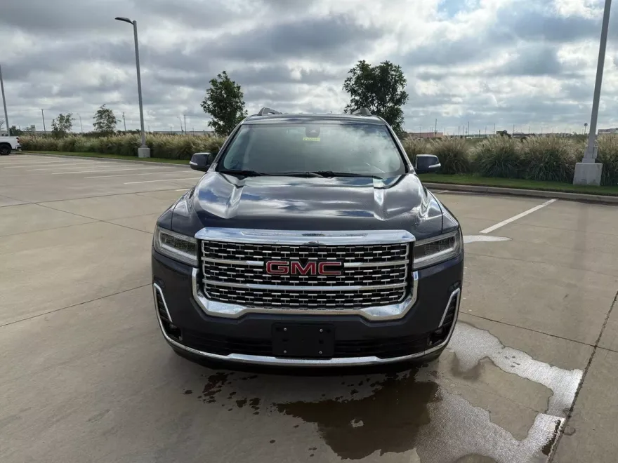 2023 Gmc Acadia Denali photo 1