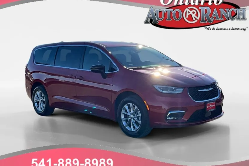 2025 Chrysler Pacifica photo 1