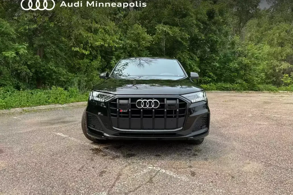 2024 Audi SQ7 Prestige photo 1
