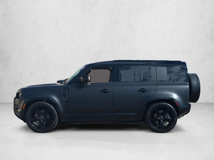 2025 Land Rover Defender 110 X-Dynamic SE photo 1