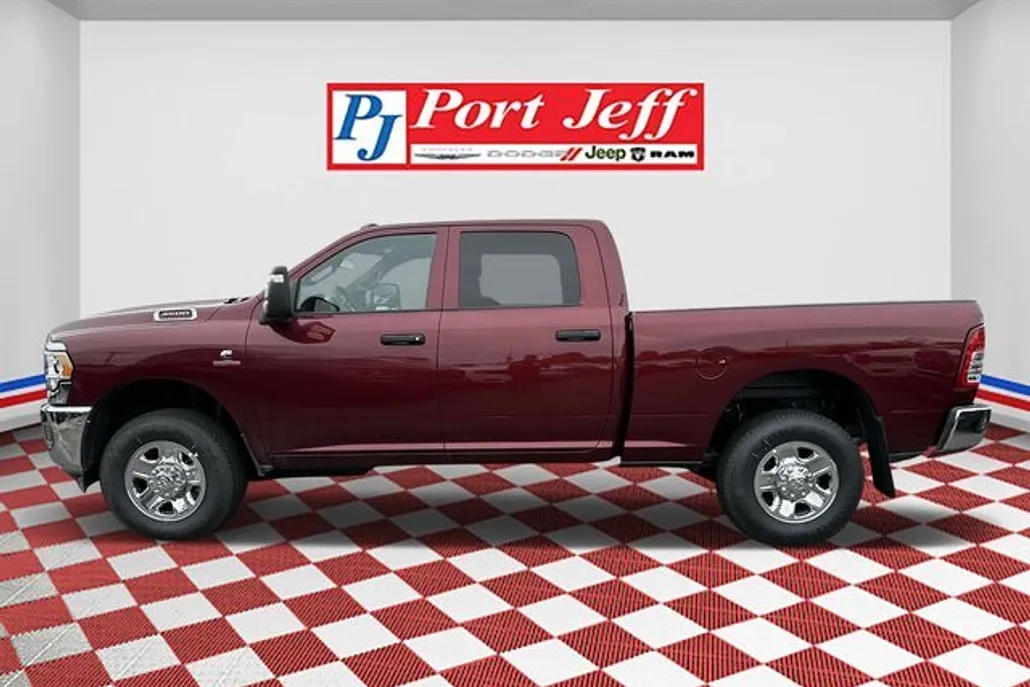 2024 Ram 3500 Tradesman photo 1