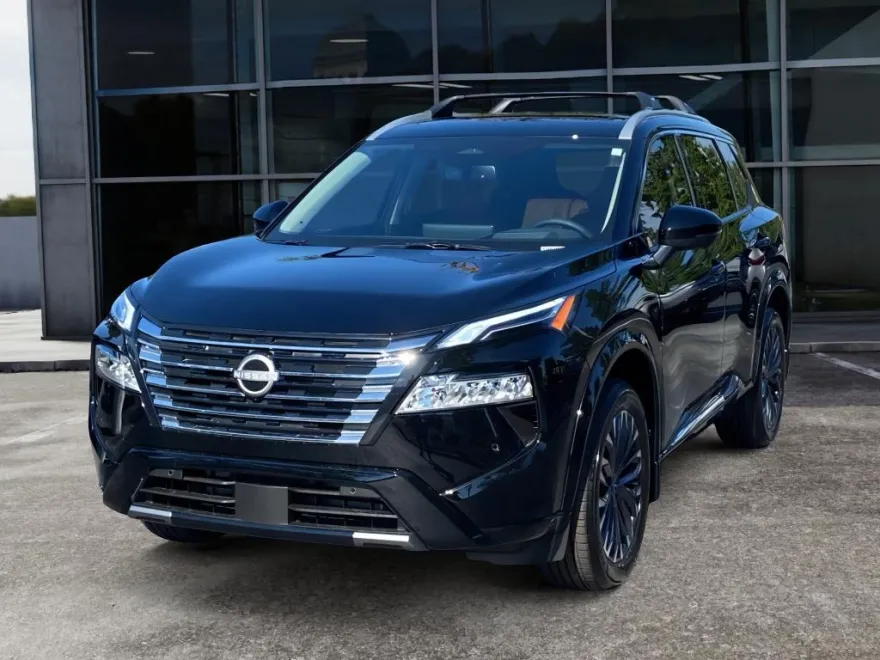 2026 Nissan Rogue Platinum photo 1