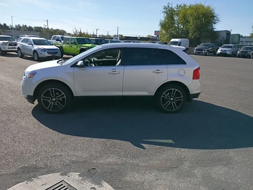 2013 Ford Edge Limited photo 1