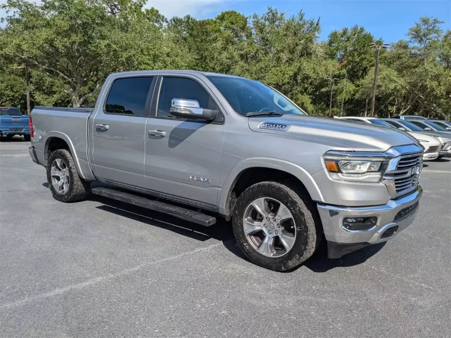 2022 Ram 1500 Laramie photo 1
