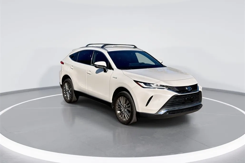 2021 Toyota Venza XLE photo 1