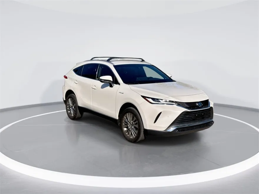 2021 Toyota Venza XLE photo 1