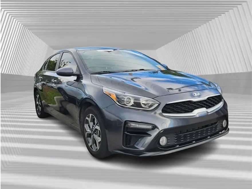 2021 Kia Forte LXS photo 2