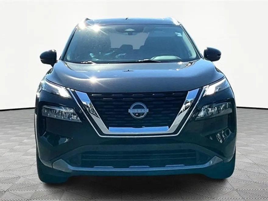 2023 Nissan Rogue SL photo 1