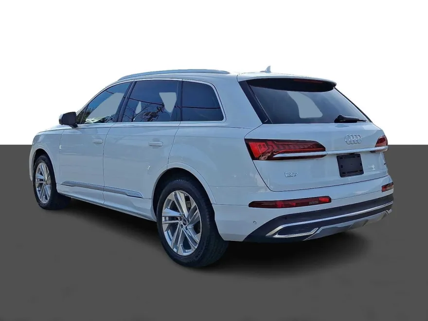 2021 Audi Q7 Premium photo 1