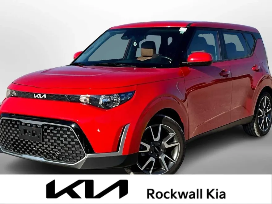 2024 Kia Soul EX photo 1