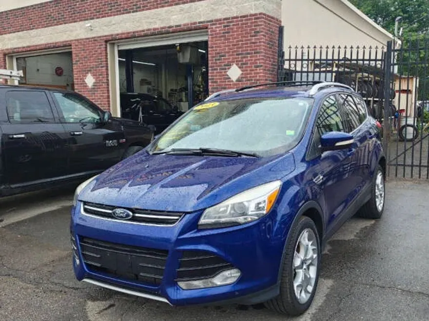 2013 Ford Escape Titanium photo 1