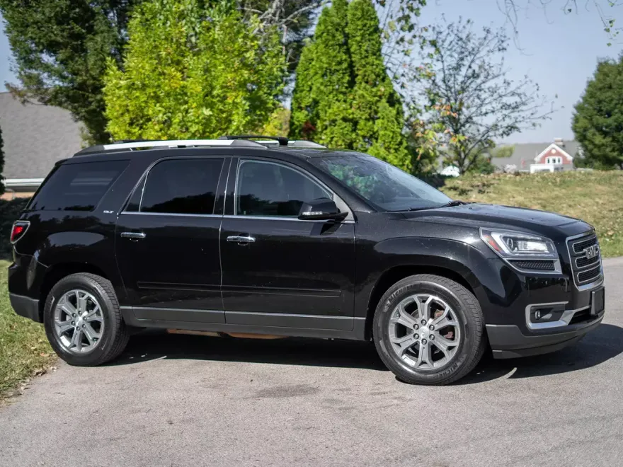2016 Gmc Acadia SLT photo 1