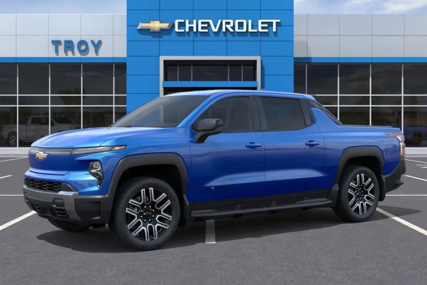 2026 Chevrolet Silverado EV photo 1