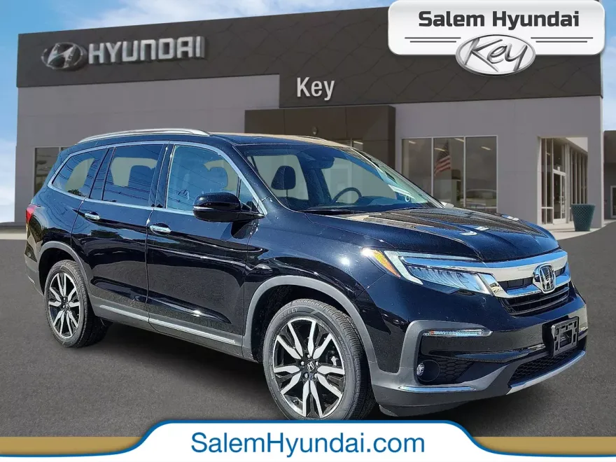 2022 Honda Pilot Touring photo 1