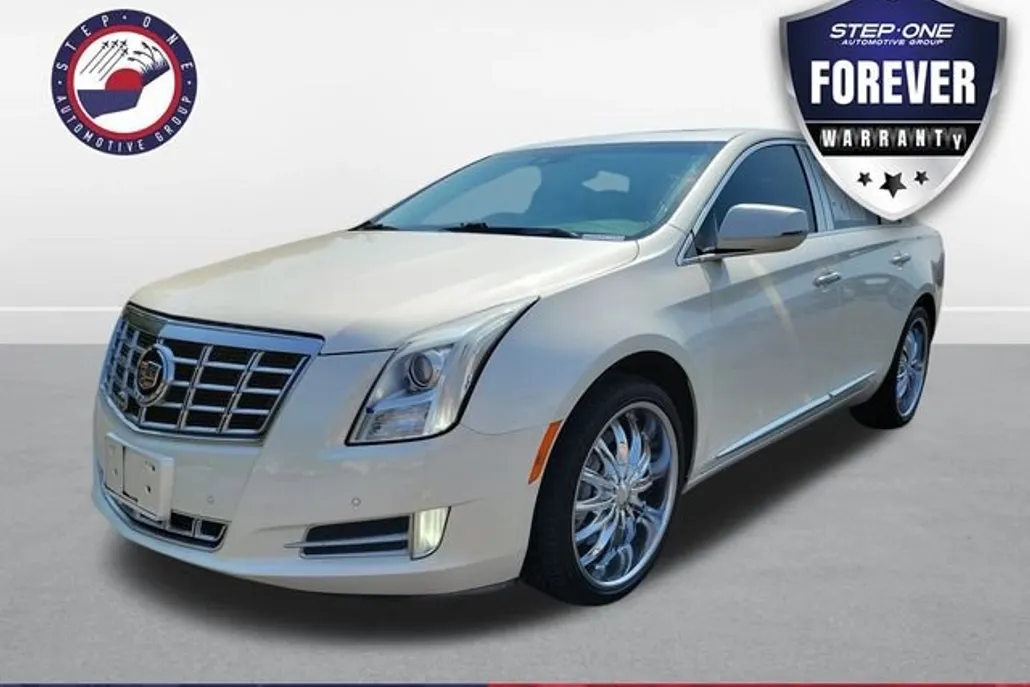 2013 Cadillac XTS Luxury photo 1