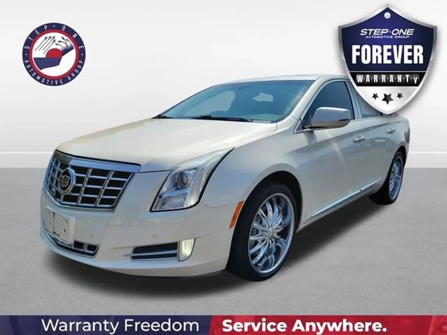 2013 Cadillac XTS Luxury photo 1