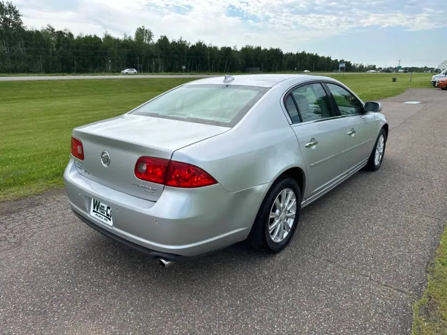 2011 Buick Lucerne CXL photo 1