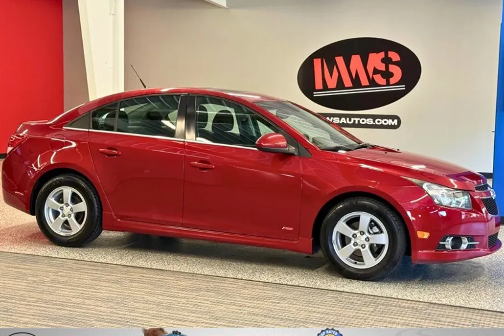 2014 Chevrolet Cruze photo 1