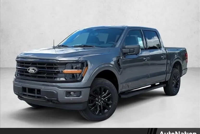 2025 Ford F-150 XLT photo 1