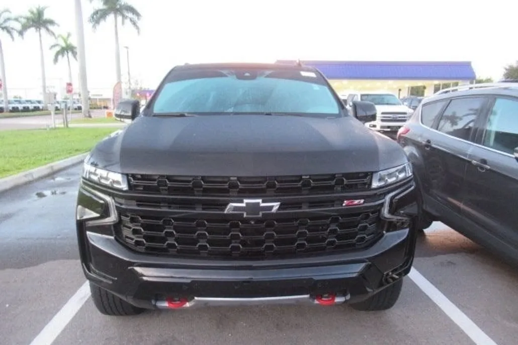 2023 Chevrolet Tahoe Z71 photo 1