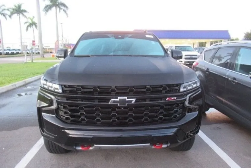 2023 Chevrolet Tahoe Z71 photo 1