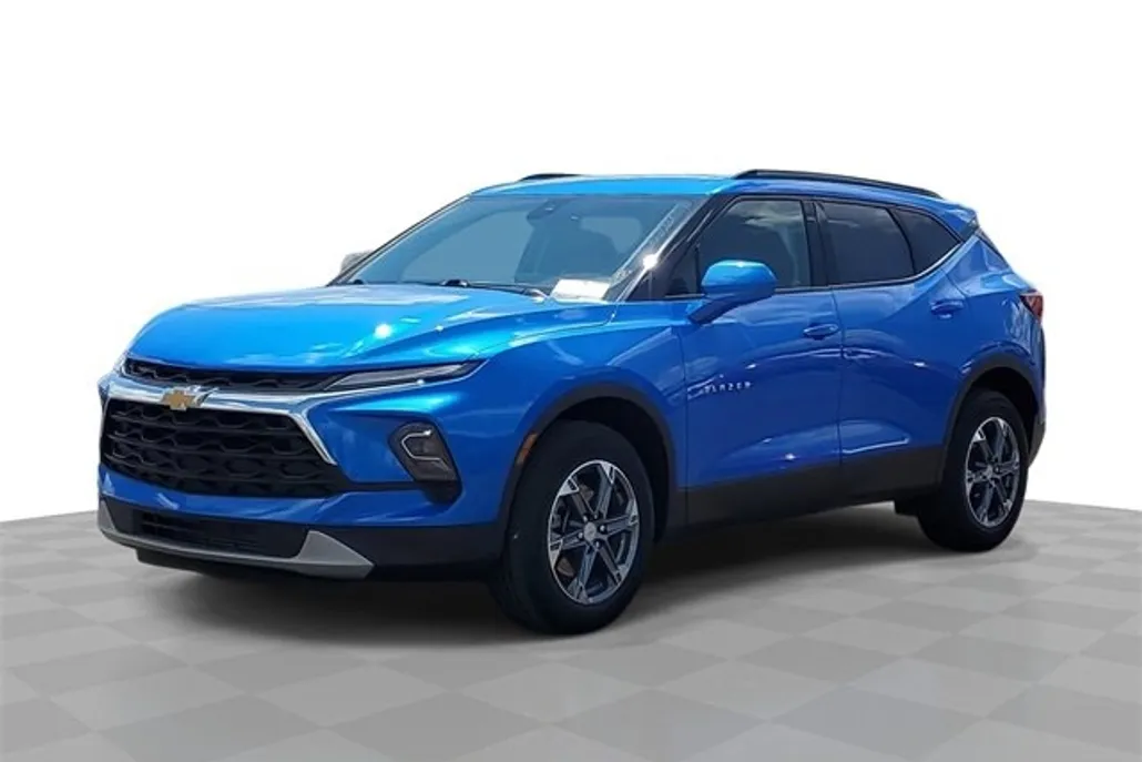 2025 Chevrolet Blazer 2LT photo 1