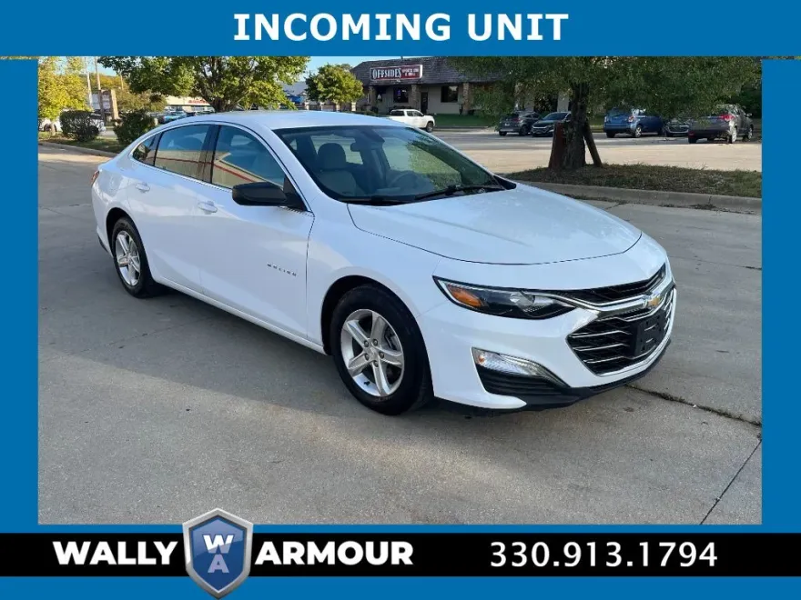 2022 Chevrolet Malibu LS photo 1