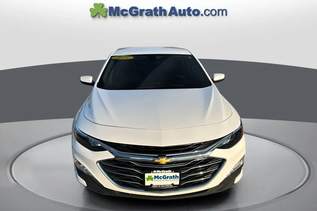 2021 Chevrolet Malibu 1LT photo 1