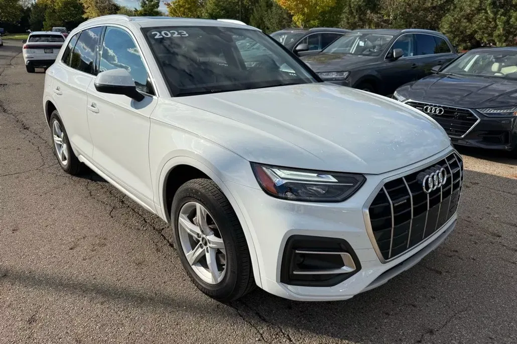 2023 Audi Q5 40 Premium photo 1