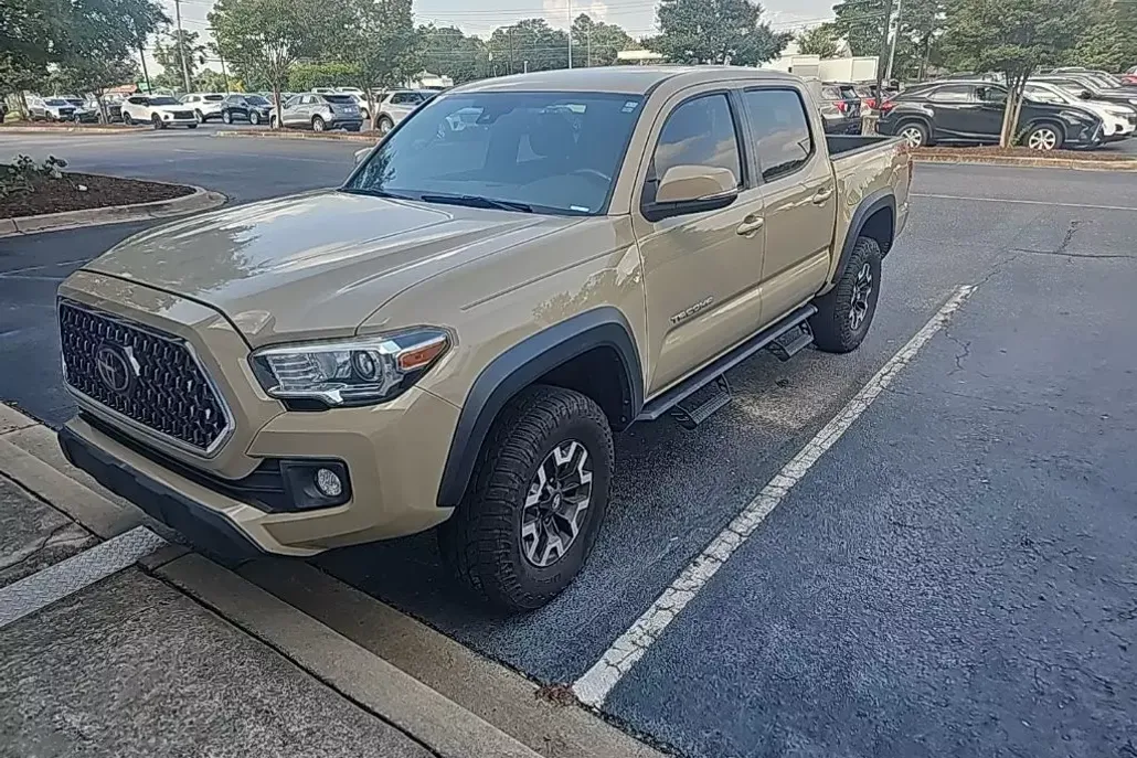 2018 Toyota Tacoma Limited photo 1