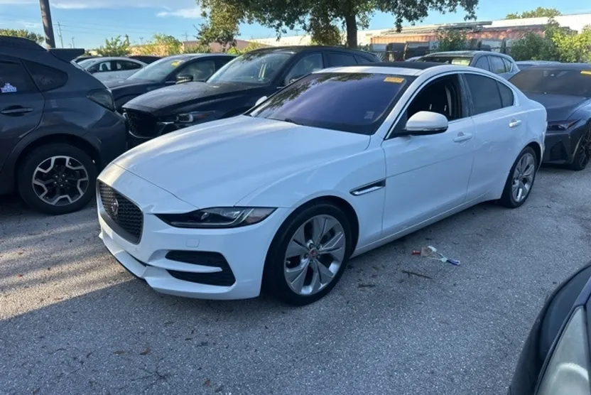 2020 Jaguar XE S photo 1