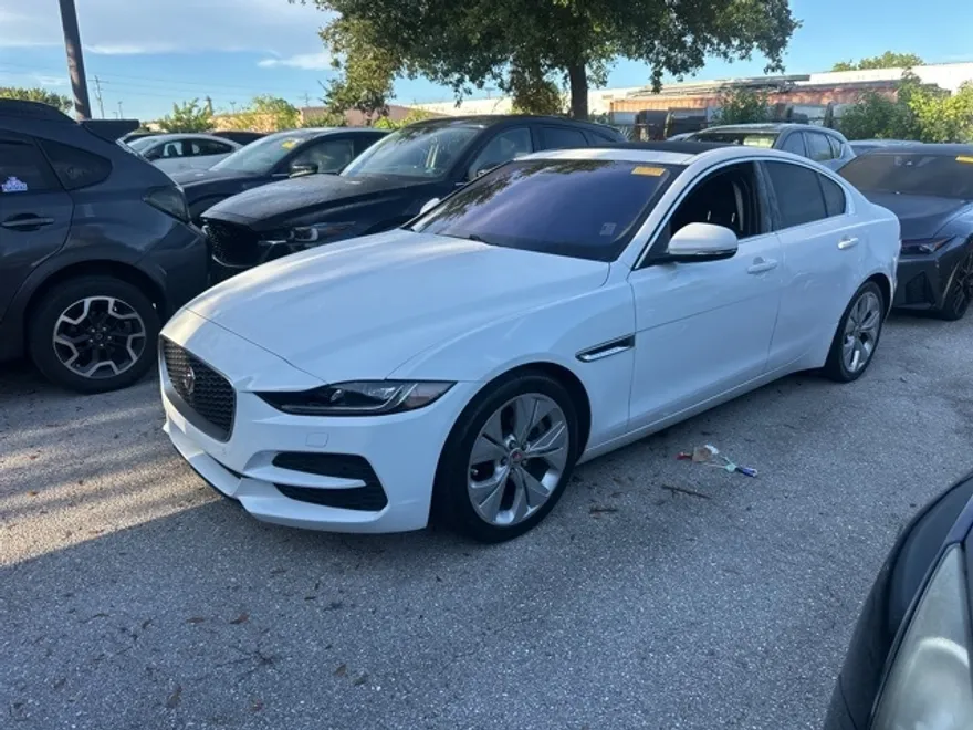 2020 Jaguar XE S photo 1