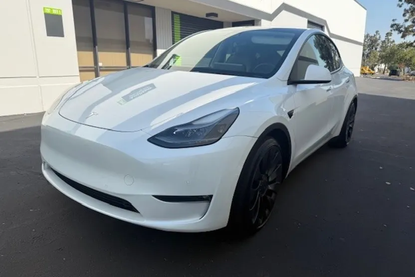2023 Tesla Model 3 photo 1