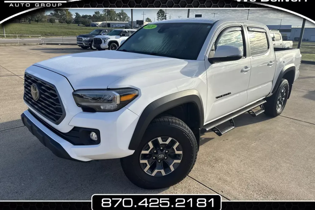2021 Toyota Tacoma TRD V6 photo 1
