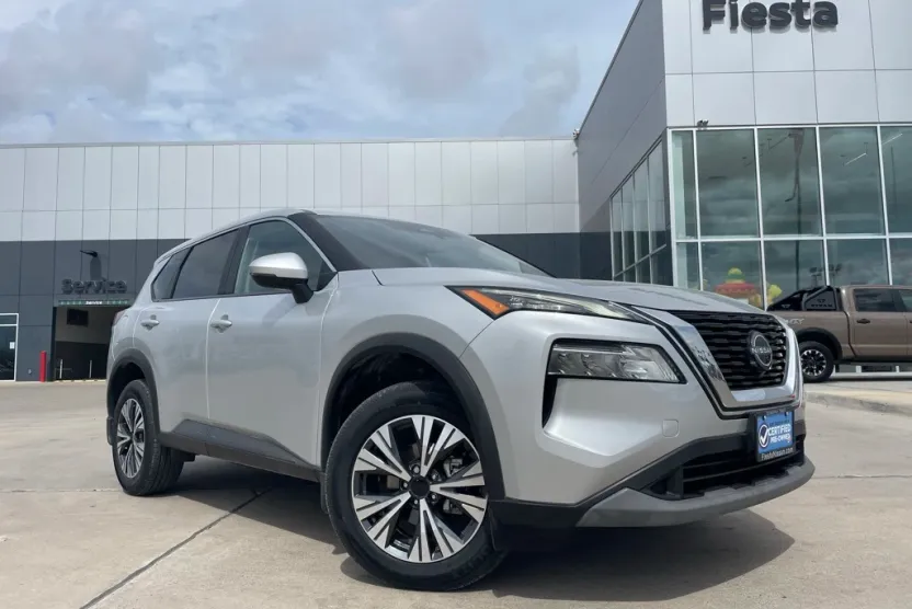 2023 Nissan Rogue SV photo 1