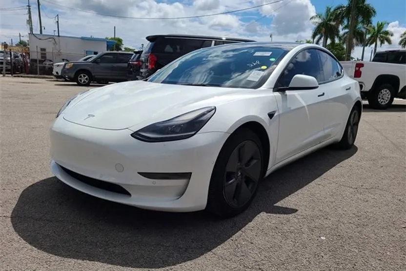 2022 Tesla Model 3 photo 1