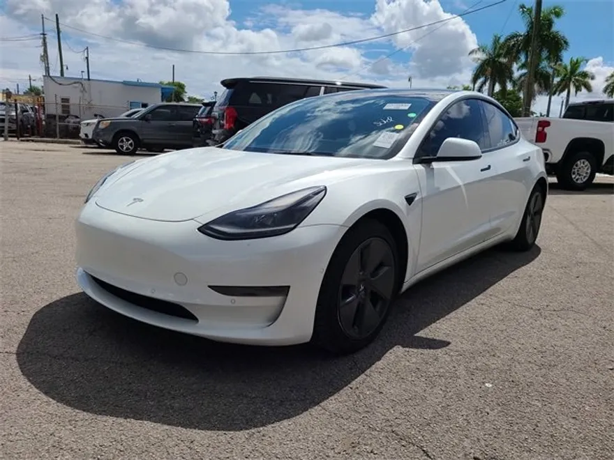 2022 Tesla Model 3 photo 1