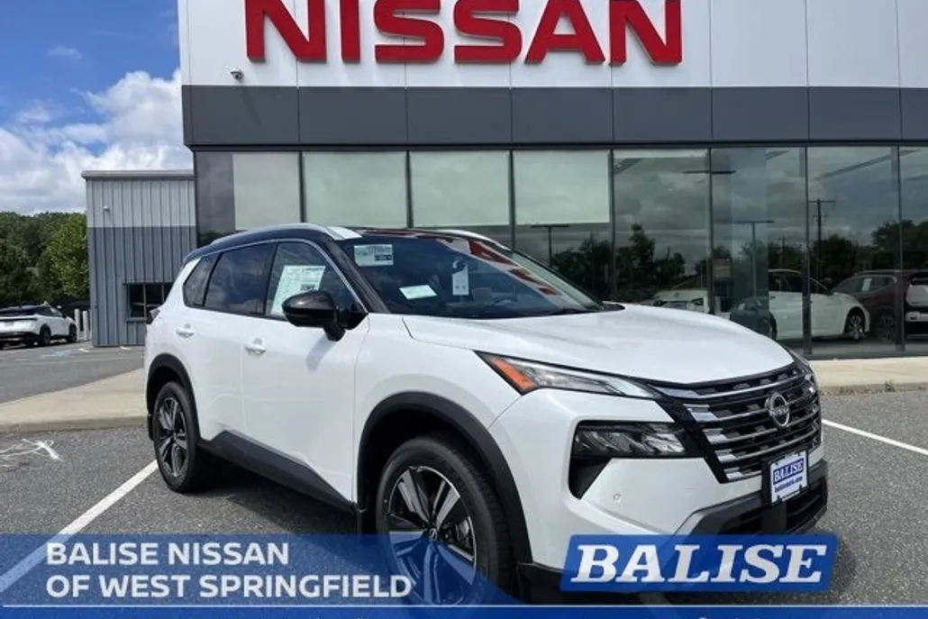 2025 Nissan Rogue SL photo 1