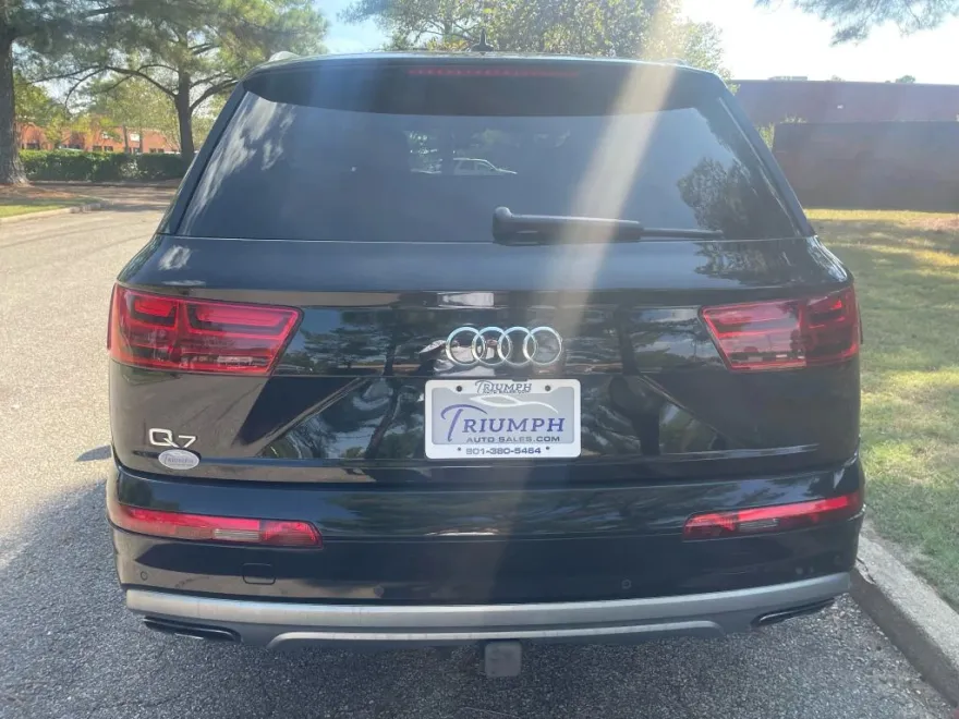 2019 Audi Q7 55 Premium Plus photo 1