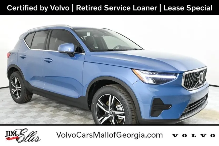 2025 Volvo XC40 Core photo 1