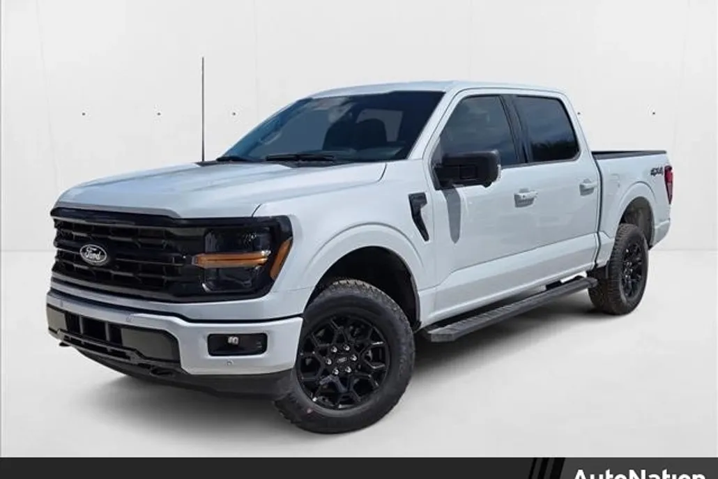 2025 Ford F-150 XLT photo 1