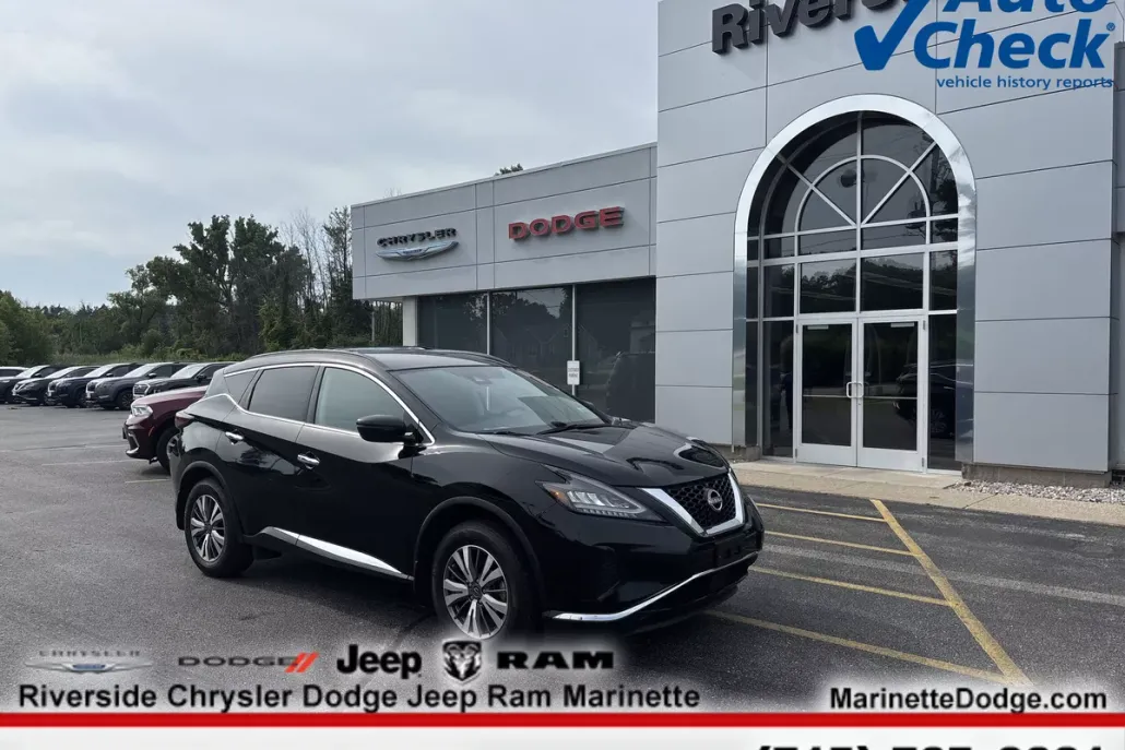2023 Nissan Murano S photo 1