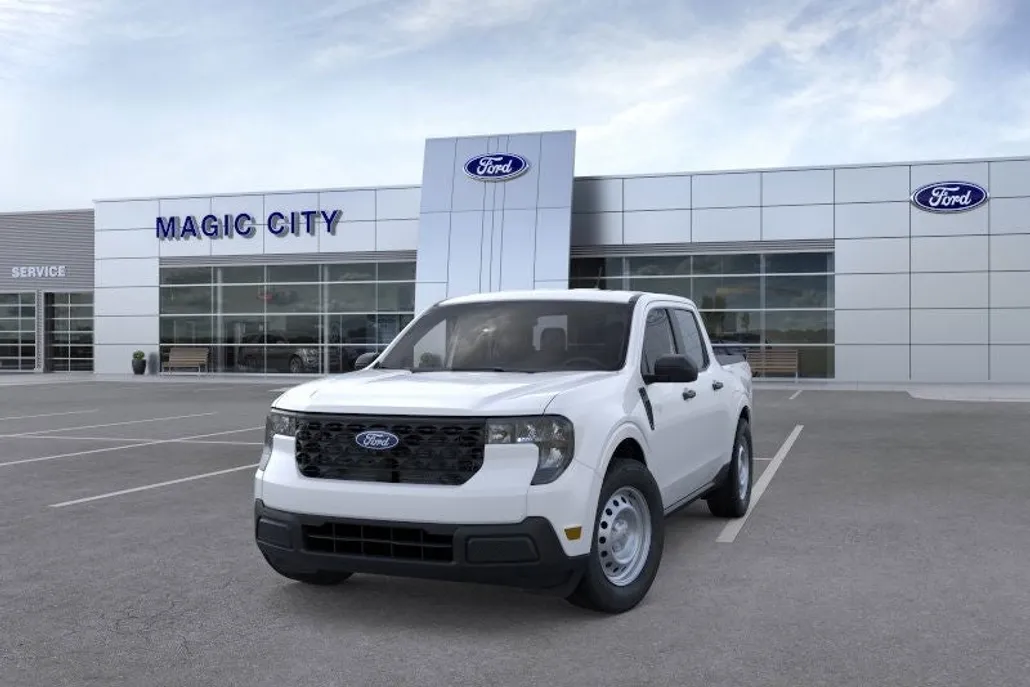 2025 Ford Maverick XL photo 1