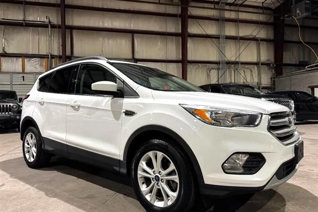 2018 Ford Escape SE photo 1