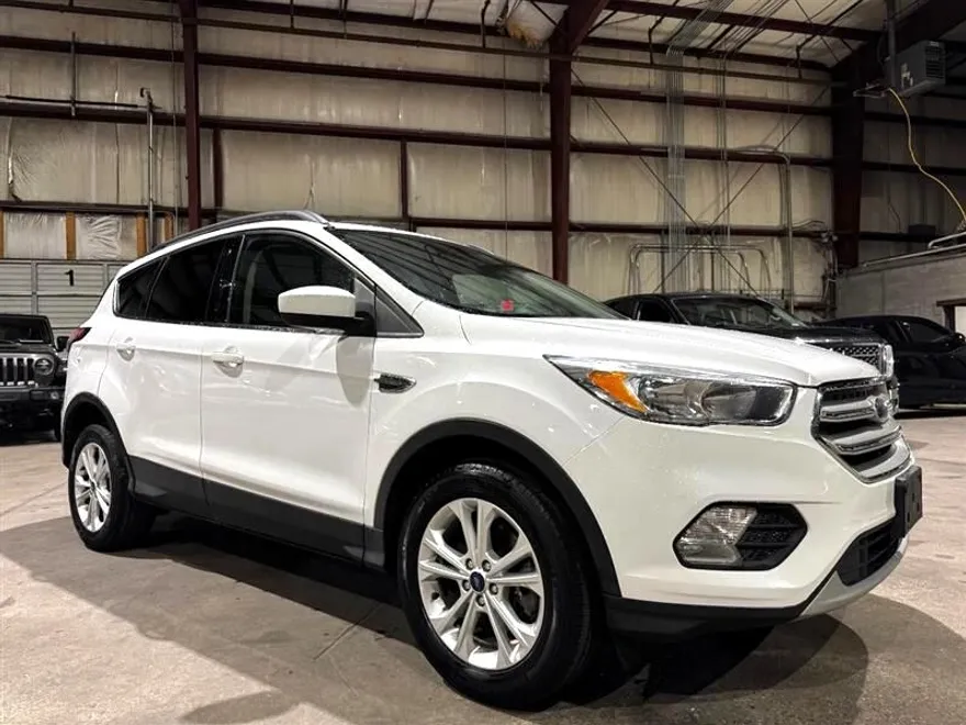 2018 Ford Escape SE photo 1