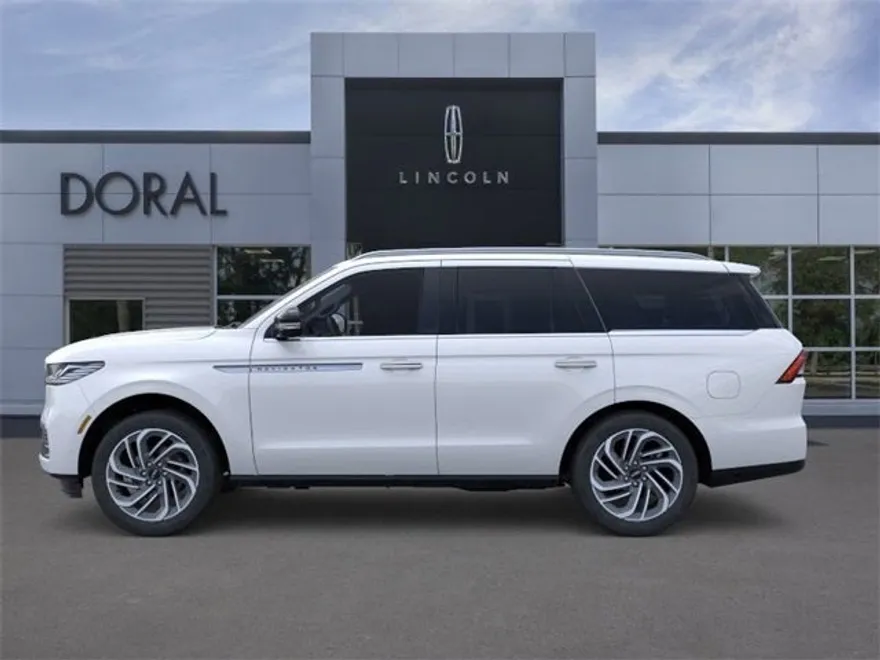 2025 Lincoln Navigator Reserve photo 1