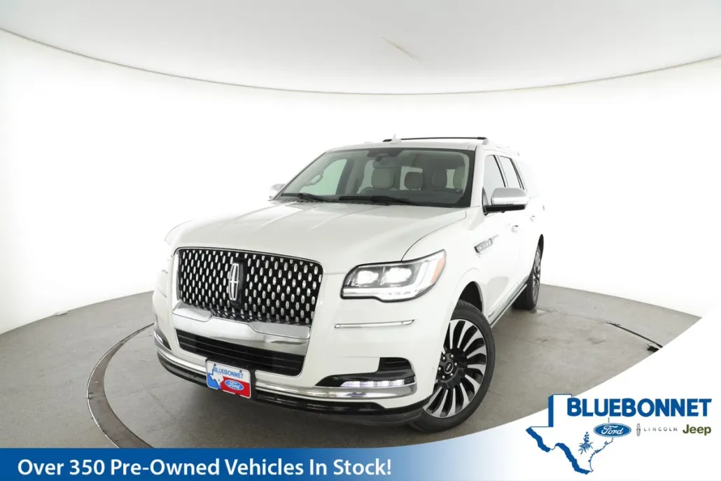 2022 Lincoln Navigator Black Label photo 1